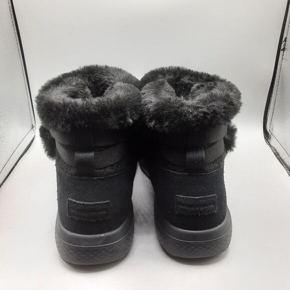 Black Boots  - Picture 5 of 14